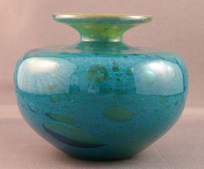 Mdina shouldered vase 
Lots of bubbles
Keywords: blown;maltese;vase;sold