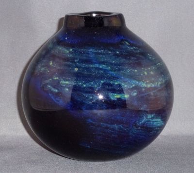 Mdina amethyst necked globe vase with prunt
Back. Unmarked
Keywords: blown;vase;sold