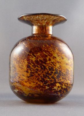 Mdina tortoiseshell vase
Unmarked
Keywords: blown;vase;sale