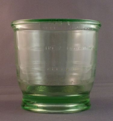 Measuring jug
1.5 pt, 3 cups, 24 oz
Keywords: kitchenware;pressed;sold
