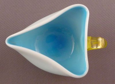 Milk glass mini creamer
Unknown. British? Blue lining; uranium handle and outer (just)
Keywords: blown;british;table