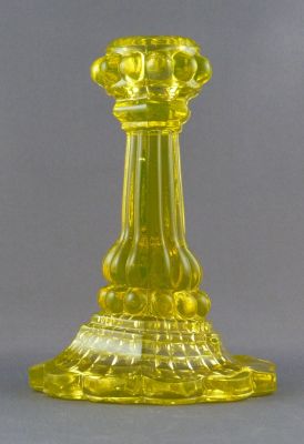 Molineaux Webb? candlestick
Lead crystal. Hollow foot. Small. Similar to the 496
Keywords: british;pressed;candle