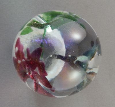 Mtarfa icepick paperweight
Top. Subtle iridescence at the end of each petal
Keywords: maltese;sale
