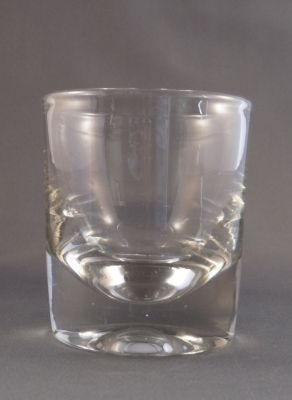 1840s tumbler
Dated from similar German tumblers seen. Heavy with thick glass
Keywords: blown