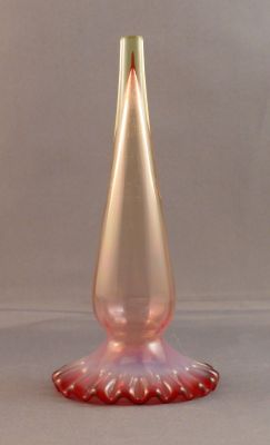 Pink opalescent with uranium stand vase
Probably English
Keywords: blown;british;vase
