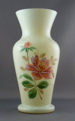 Bohemian enamelled vase, pale yellow A
Front. Medium
Keywords: czech;blown;enamelgilt;vase