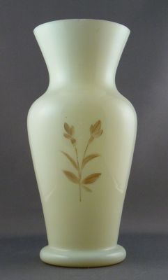 Bohemian enamelled vase, pale yellow A
Back. Medium
Keywords: czech;blown;enamelgilt;vase