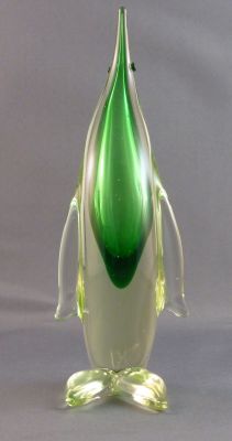 Murano uranium and green penguin
Hollow body
Keywords: blown;figure;murano