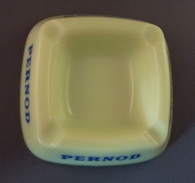 Pernod custard uranium ashtray B
Marked Made in France, Opalex. Custard glass
Keywords: ash;barware;frenchdutchbelg;pressed