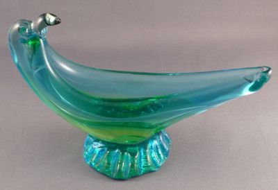 Murano pigeon ashtray, turquoise and uranium
Tasteful! Turquoise and uranium
Keywords: murano;blown;figure;ash