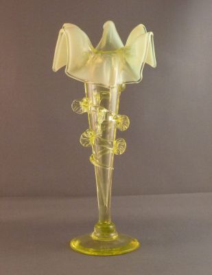 Jack in the pulpit vase with pinched trail
British
Keywords: blown;british;vase