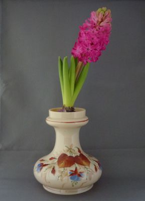 Bohemian enamelled hyacinth vase
In action January 2012. Hyacinthus 'Jan Bos'
Keywords: blown;enamelgilt