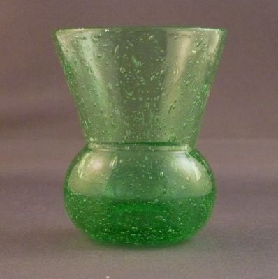 Walsh Walsh Pompeian mini-vase, green
Polished pontil mark. Marked Walsh England
Keywords: blown;british;vase