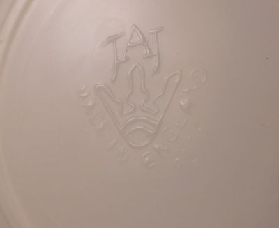 Pyrex Matchmaker dessert bowl
JAJ Made in England base mark
Keywords: british;table;sold;mark;dessert