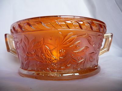 Sowerby ribbon and leaves sugar bowl
Marigold
Keywords: british;sold;pressed;table