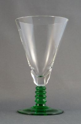 Ring stem cocktail glass
Moulded stem
Keywords: blown