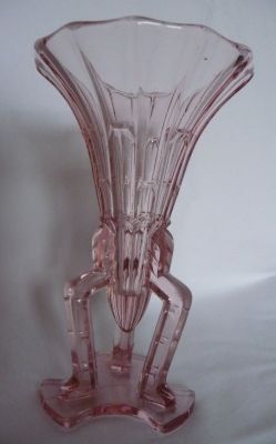 Rosice rocket vase
Keywords: sold;pressed;vase