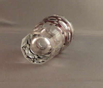 Ruby cut to clear shot glass
Polished base
Keywords: sold;cut;barware