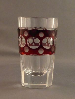 Ruby cut to clear shot glass
Continental. 6.5 x 3.5 cm
Keywords: sold;cut;barware