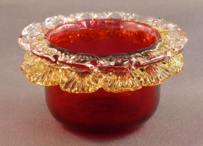 Ruby glass salt with uranium and clear rigaree
2.5 in max. diameter; 1.25 in tall
Keywords: british;blown;table