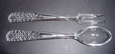 Salad servers
Spoon and fork
Keywords: sold;table