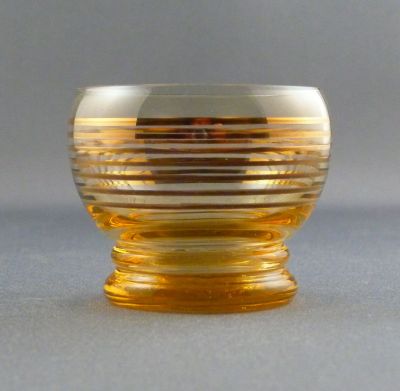 Amber uranium schnapps glass
Gilded. Czech?
Keywords: barware;blown;czech;enamelgilt