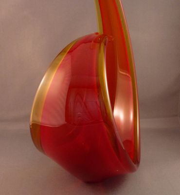 Viartec? red and yellow sculpture
Possibly marketed in the UK by Davidson. 
Keywords: centrepiece;sold