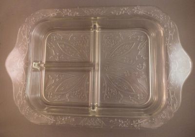 Sherdley Glass three-part serving dish
Other variants seen
Keywords: pressed;table;sold