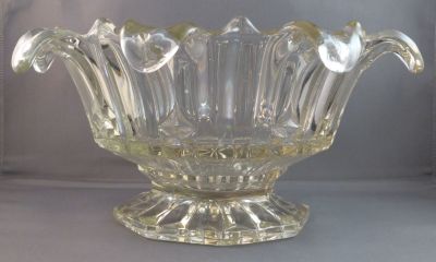 Sowerby 2505 footed centre piece bowl
Keywords: british;centrepiece;table;pressed;sold