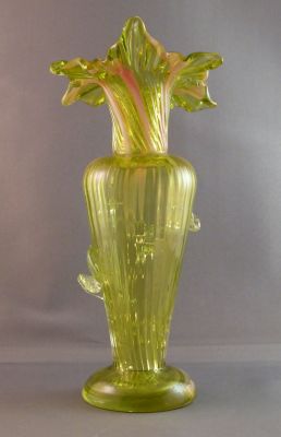 Ribbed jack in the pulpit vase
Pink stripes
Keywords: blown;czech;vase