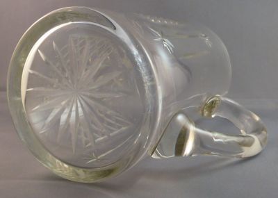Cut-glass two-pint jug
Star-cut base
Keywords: barware;blown;sold
