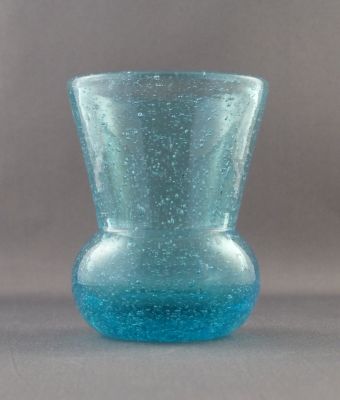 Walsh Walsh Pompeian mini-vase, blue
Unmarked
Keywords: blown;sold;vase