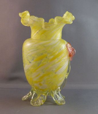 Yellow spatter stripe with flower vase
Broken pontil mark
Keywords: blown;czech;vase
