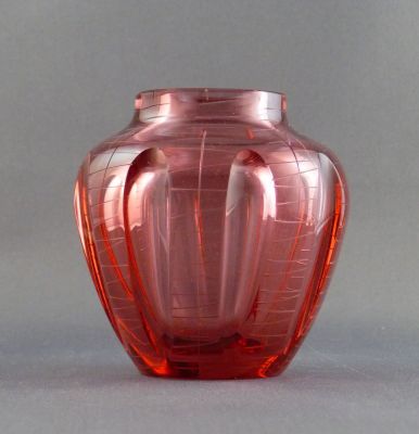 Železnobrodské Sklo cut and engraved miniature vase
c. 1965. Rosalin in colour. Very thick glass. Polished base spoiled by spurious initials.
Keywords: blown;cut;vase